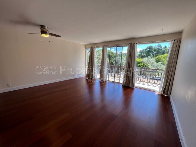 Foto del edificio - 938 Lea Dr