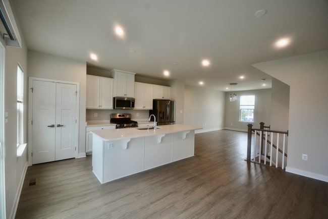Building Photo - 126 Fletcher Cir