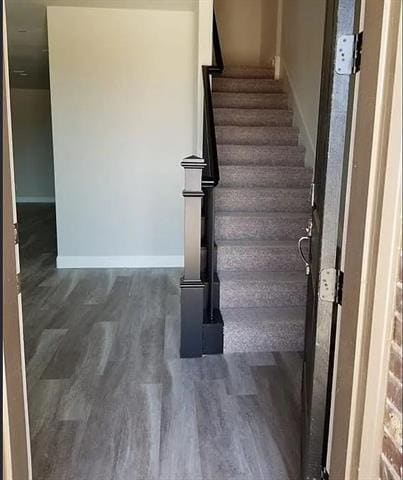 Building Photo - 904 Estelle Dr