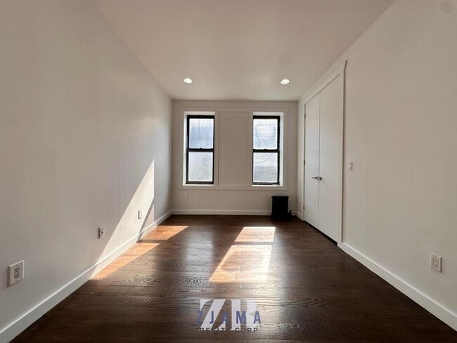 Building Photo - 410 Eastern Pkwy