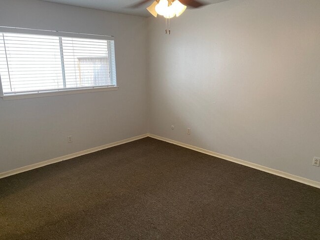 Foto del edificio - SPRING BRANCH CONDO