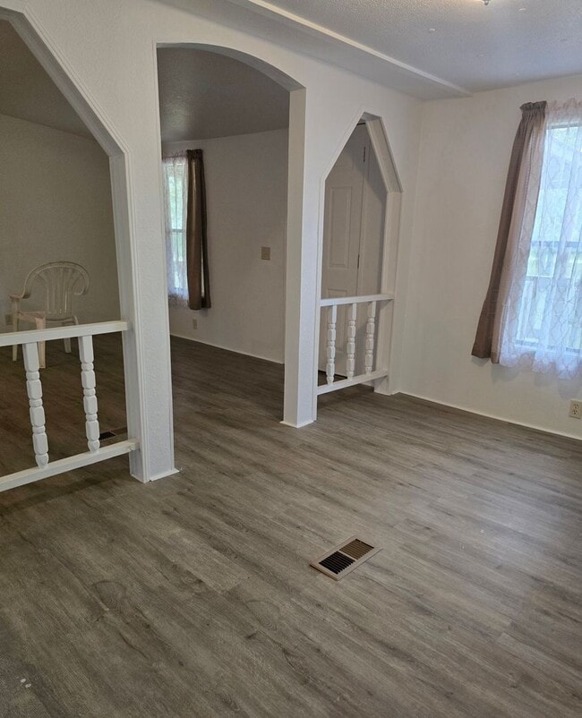 Building Photo - Lovely Home on Huge Fenced Yard in Lecanto!!!