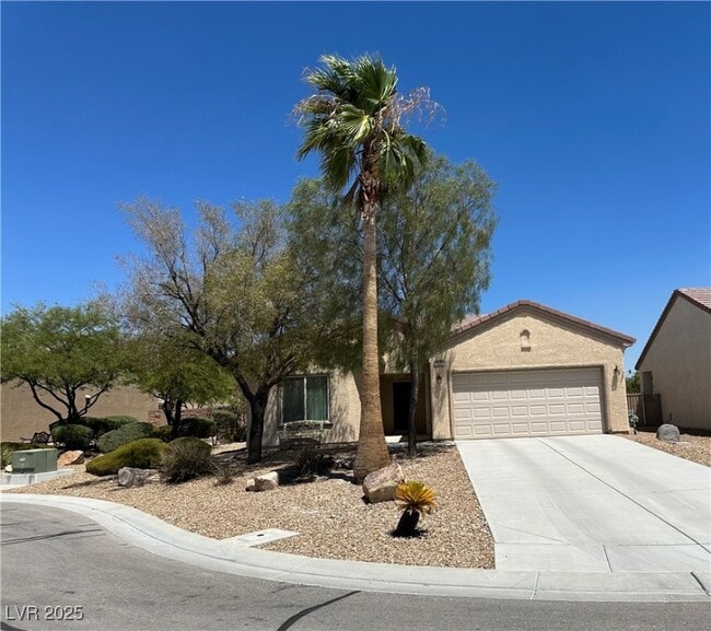 Building Photo - 7922 N Crested Starling Ct