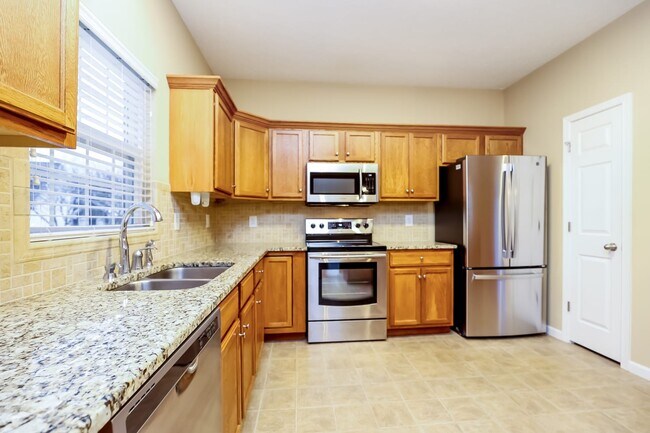 Building Photo - 1010 Countess Ln