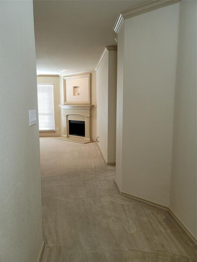 Building Photo - Stunning 4/3/2 in Weatherford coming soon