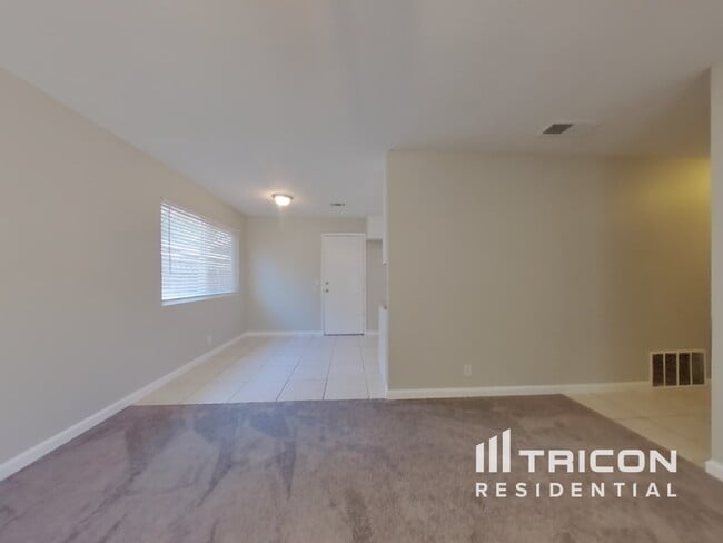 Building Photo - 810 Capstan Ct