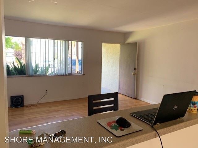 Foto del edificio - 3981-3983 Lamont St