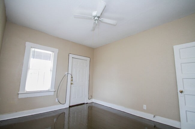 Building Photo - 1727 Nolan St