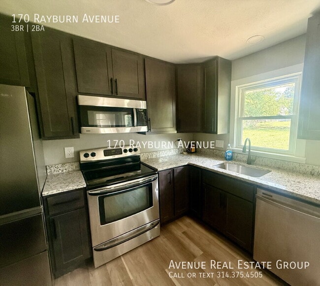Building Photo - 170 Rayburn Ave