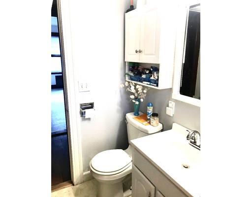 Foto del edificio - 80 Sanborn Ave