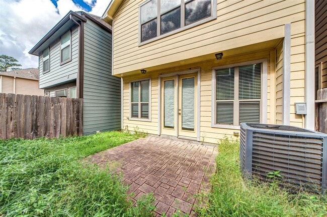 Building Photo - 1110 Beall Landing Ct