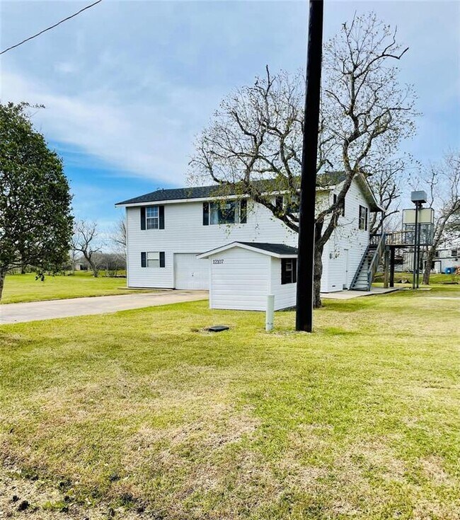 Foto del edificio - 12107 Sandpiper Rd
