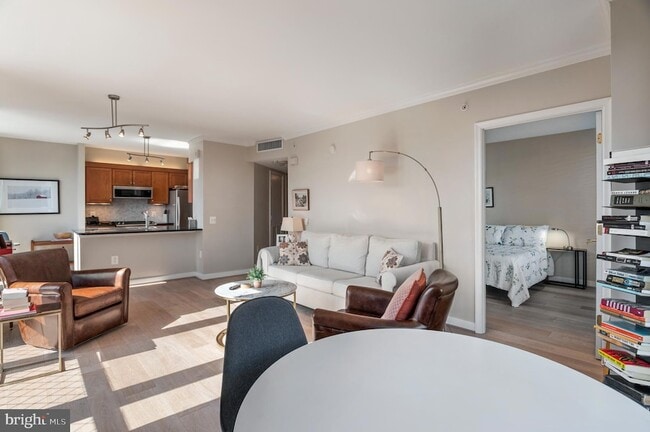 Foto del edificio - 631 D St NW