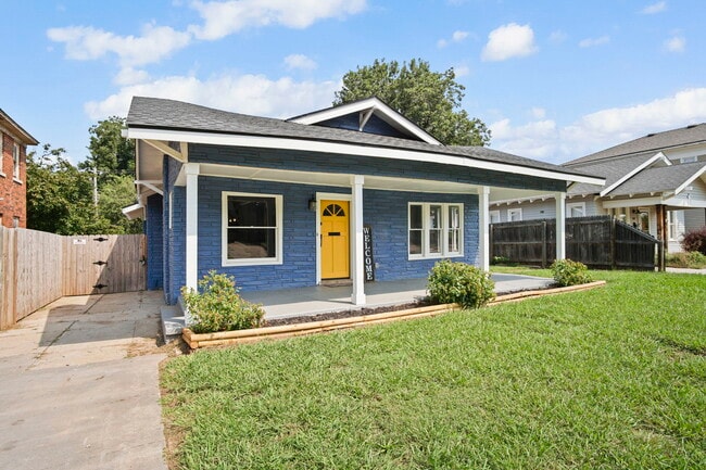 Building Photo - 311 NW 25th St