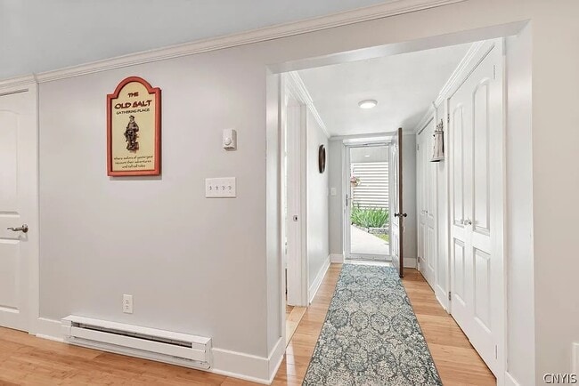 Photo - 9470 Horseshoe Island Rd House