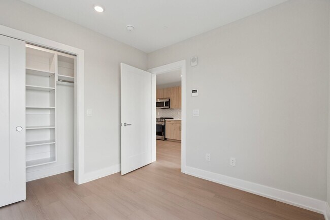 Interior Photo - The Lyle on Broad