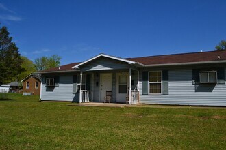 Building Photo - 405 Fonville St