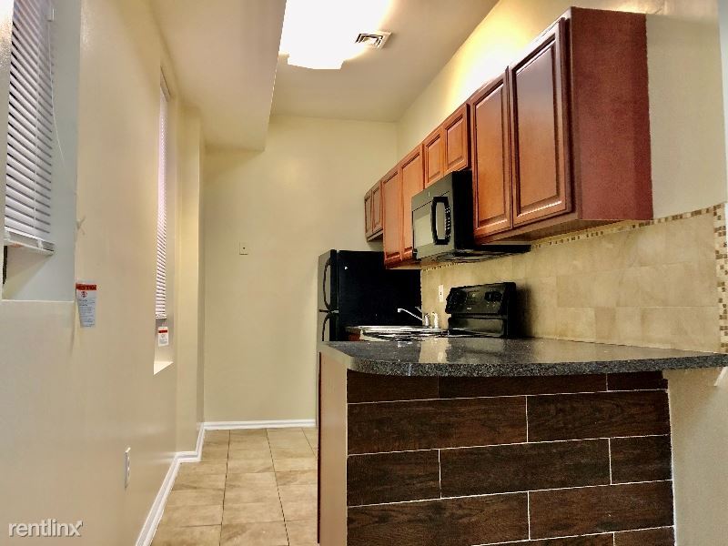Primary Photo - 1 br, 1 bath Apartment - 519 central 2 Unit 2