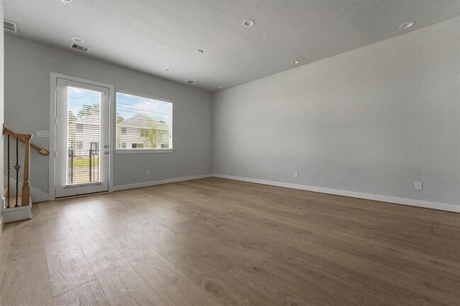 Building Photo - 5914 Haring Ln