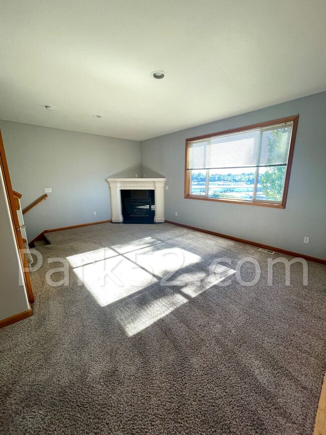 Foto del edificio - $250 OFF - 3 Bedroom Townhome in Tacoma