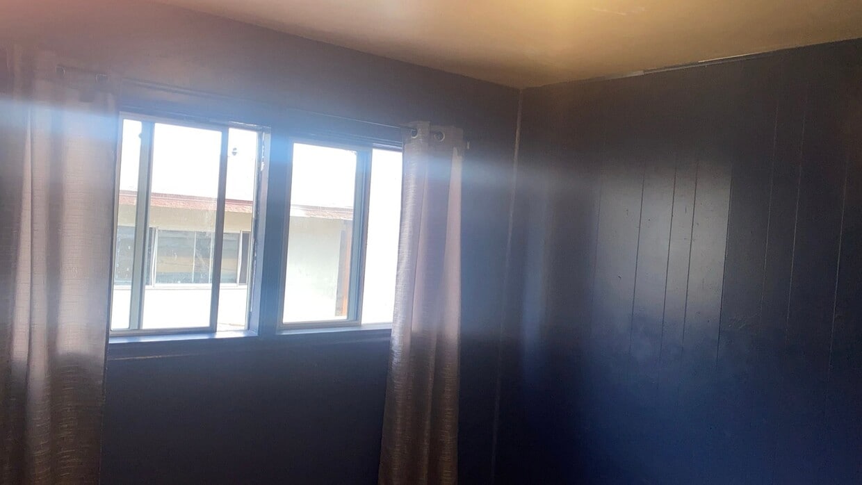 Foto del edificio - 2583 Roseview Pl