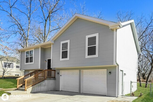 Building Photo - 1205 WASHINGTON ST, LEAVENWORTH, KS 66048