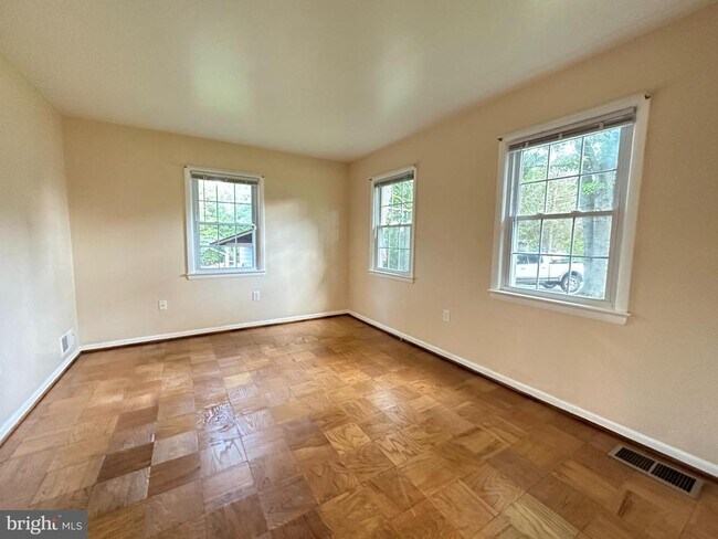 Foto del edificio - 7432 Berwick Ct
