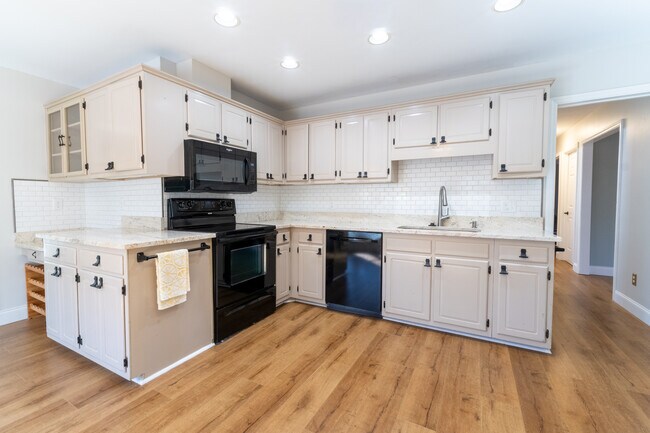 Foto del edificio - 5603 Ventura Dr