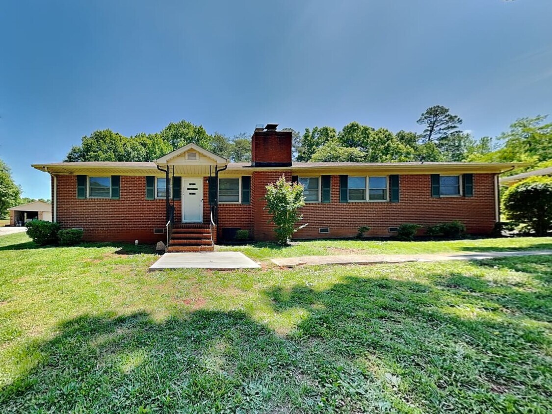 Primary Photo - 1526 Plumcrest Dr