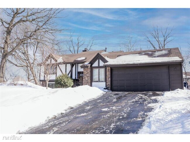 Foto del edificio - 4 br, 2 bath House - 8312 140th Street Court