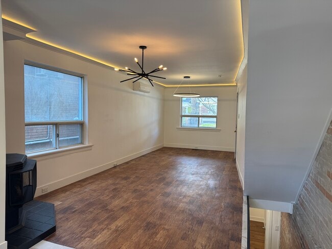 Photo du bâtiment - 25 Firstbrooke Rd