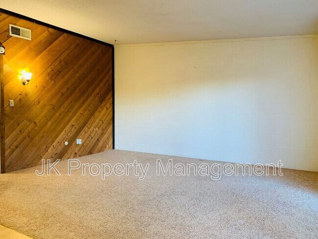 Foto del edificio - 3208 11th Ave S