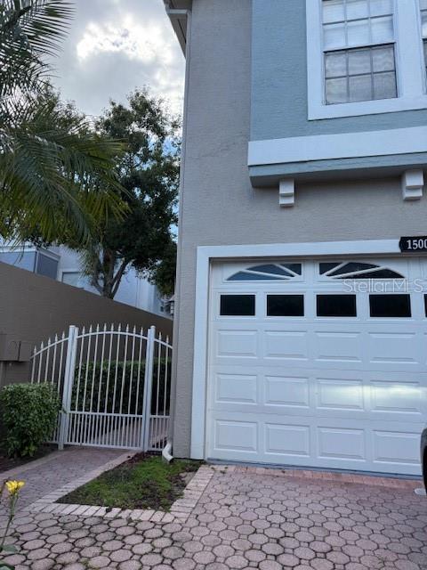 Building Photo - 1500 Lago Vista Blvd