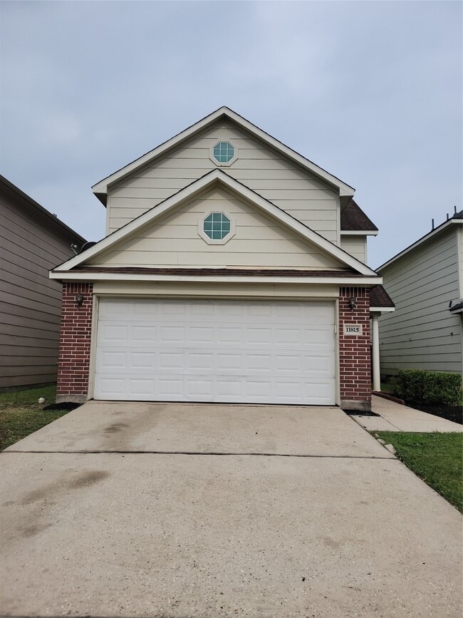 Building Photo - 11815 E Galwan Cir