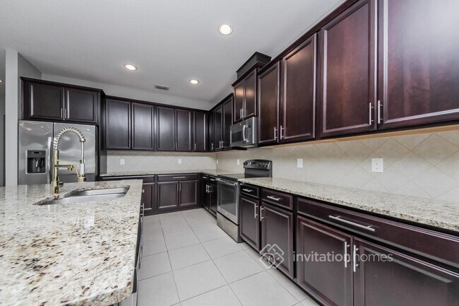 Building Photo - 5159 Ravena Ave E