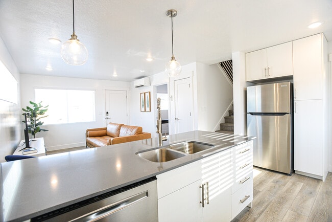 Building Photo - 3023 S 700 E