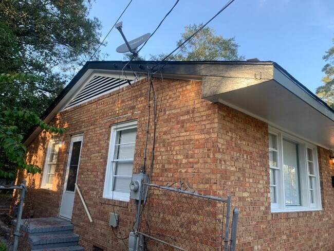 Foto del edificio - 1045 Enoch Dr