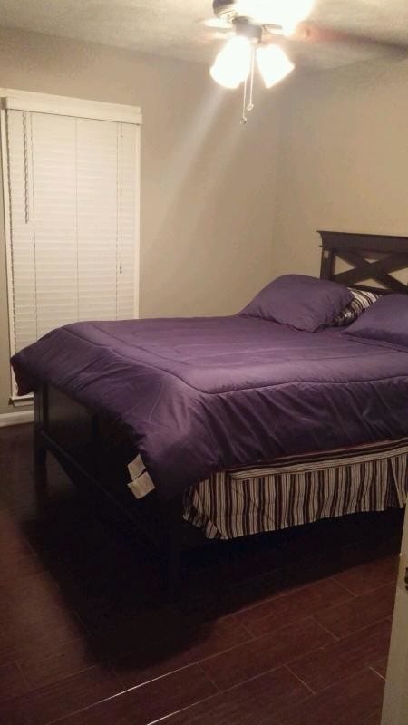 Foto del edificio - 403 Leary Ct