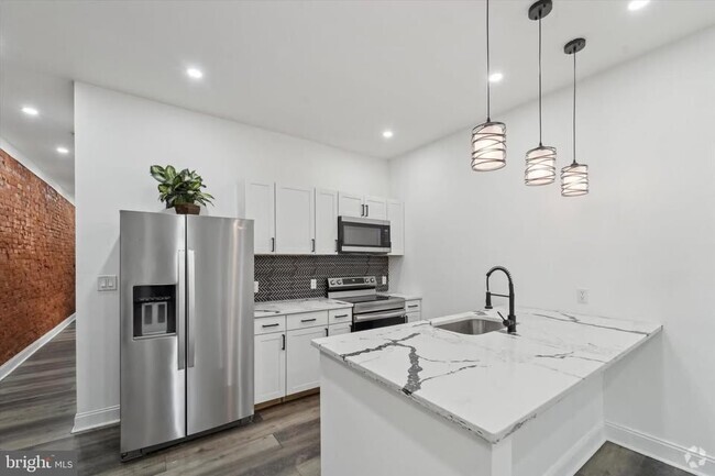 Building Photo - 3660 N Marvine St