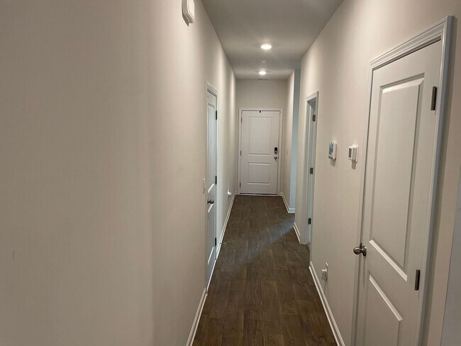 Foto del edificio - Wonderful Four Bedroom Home! Close to Ft. Jackson!