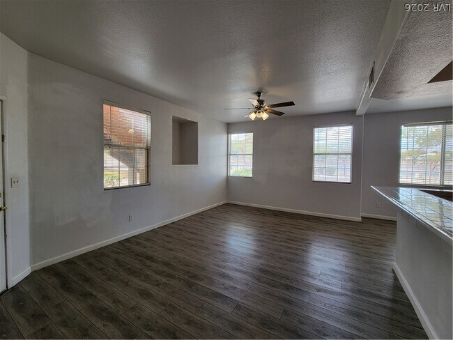 Foto del edificio - 1505 Blackcombe St