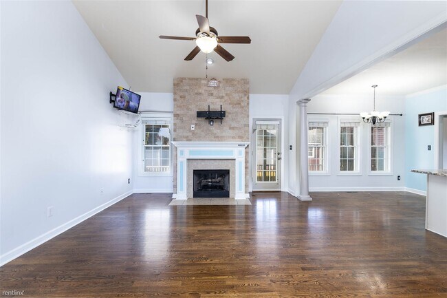 Building Photo - 3 br, 2 bath House - 667 Crossings Ct 667 ...