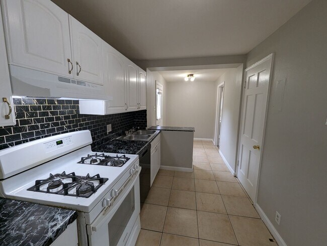 Foto del edificio - 1936 Alert Dr