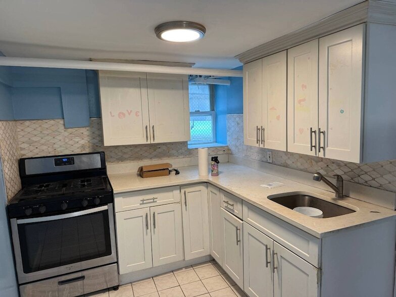 Photo - 529 aka 527 Kimball Avenue Unit