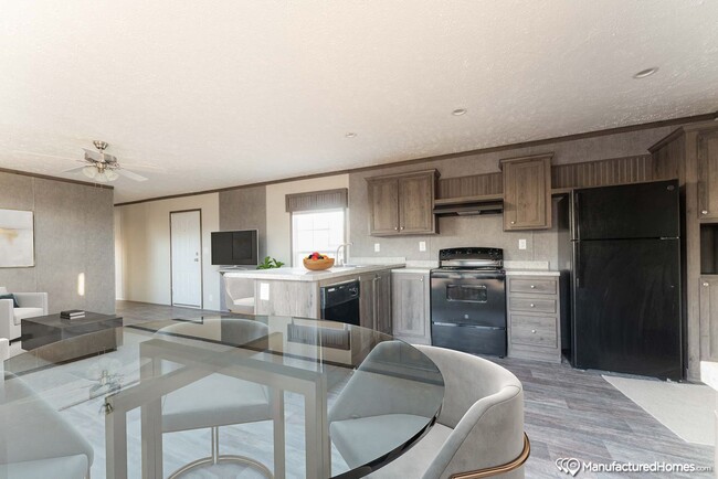 Building Photo - 3 Bedroom / 2 Bath for sale with Financing