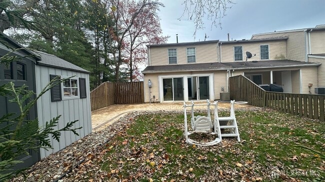 Building Photo - 8 Cosgrove Ct