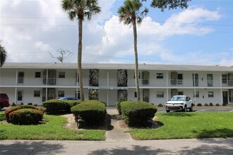 Building Photo - 3900 Roxane Blvd