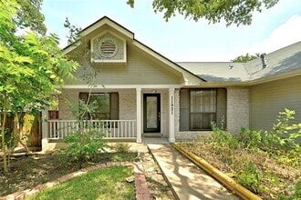 Building Photo - 11931 Meadowfire Dr