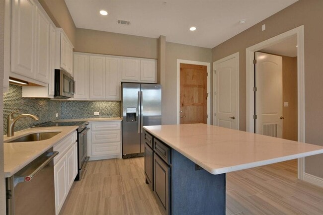 Building Photo - 106 Bella Toscana Ave