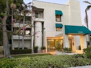 Building Photo - 10861 Moorpark St